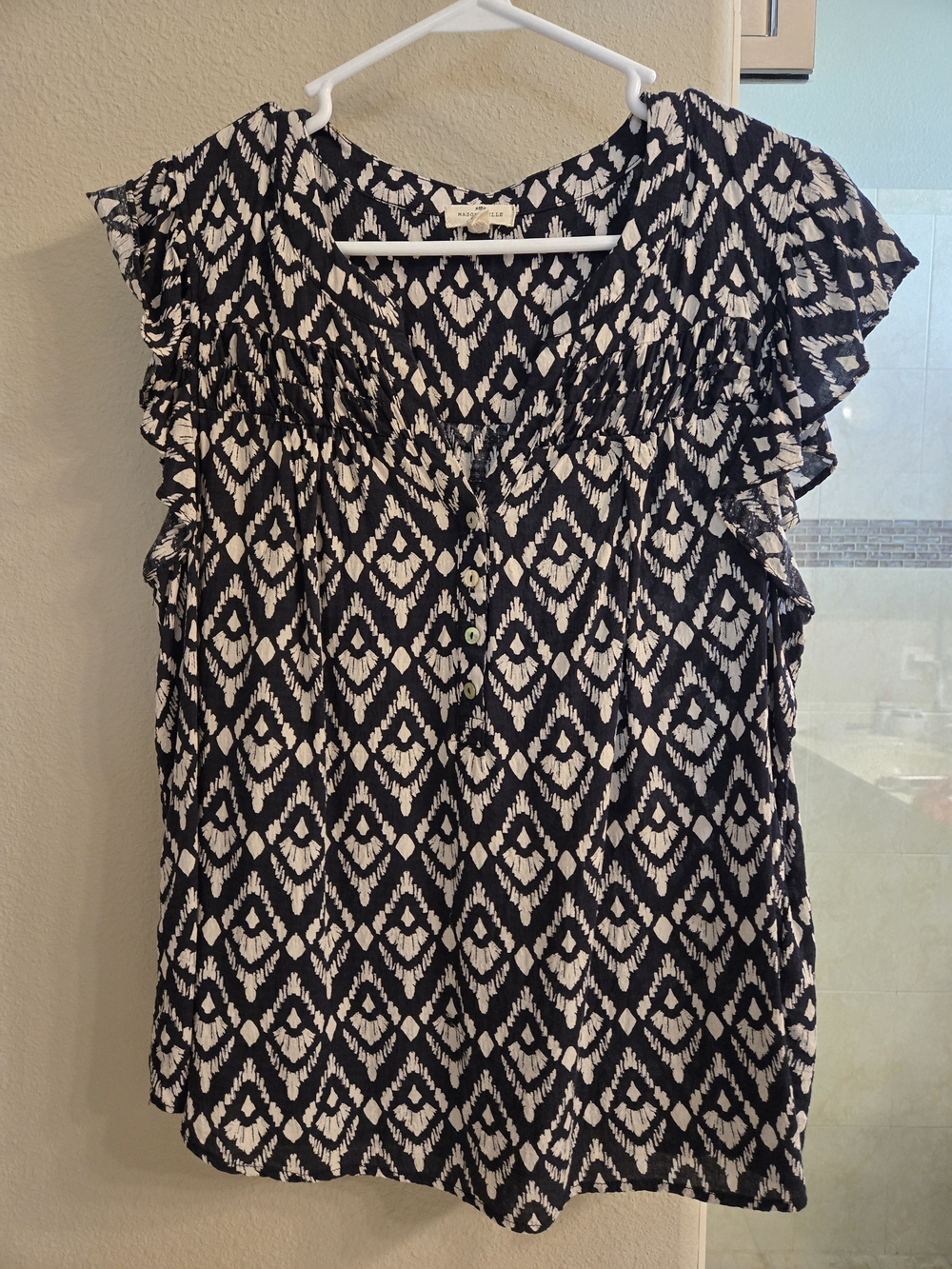 Navy & White Geometric Flutter Sleeve Top